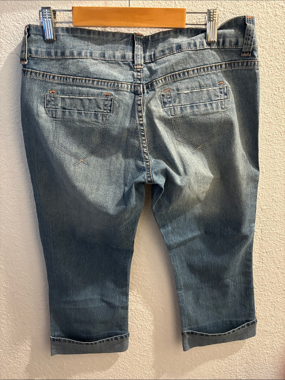 Capris - Picture 5 of 5